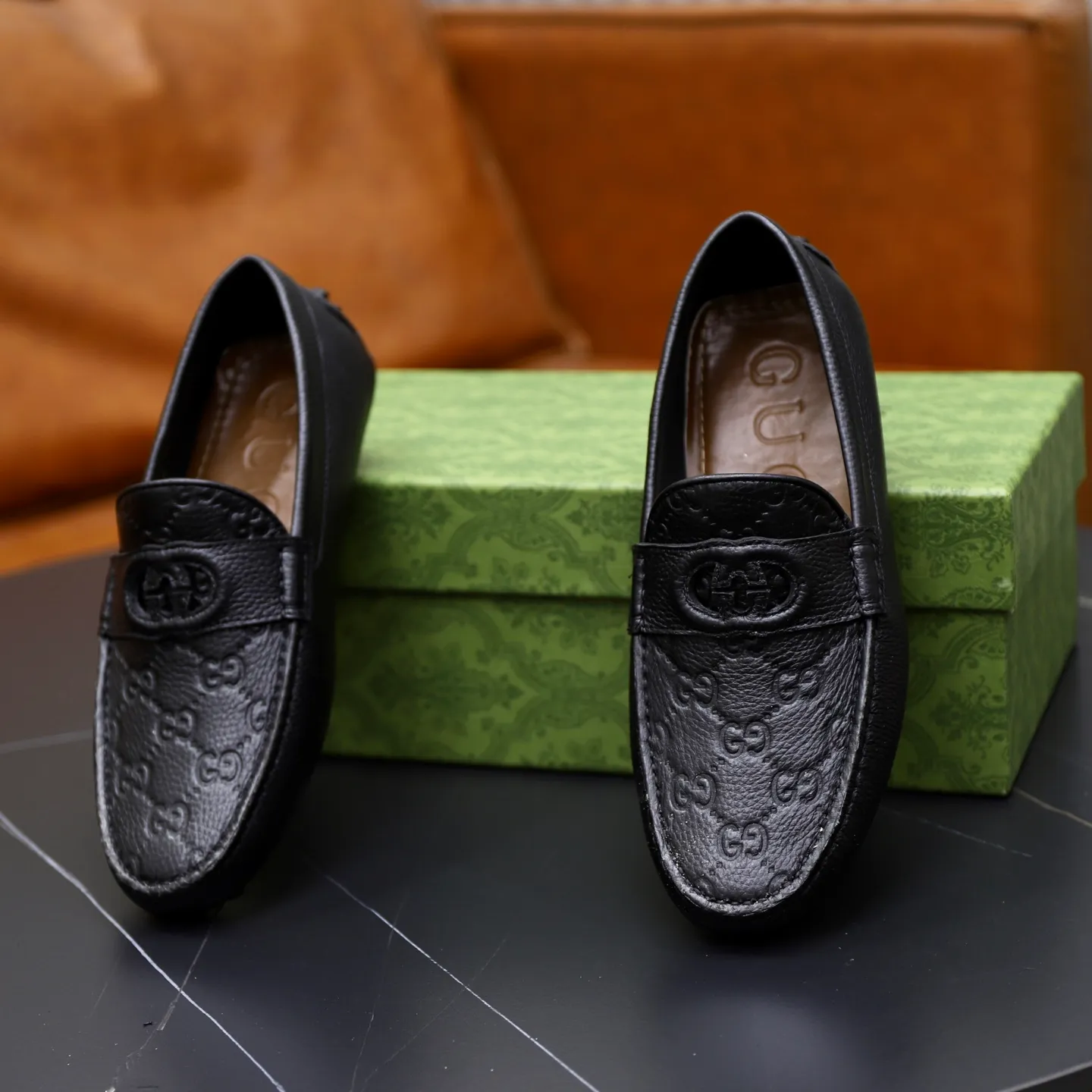 Ex-factory price: 460💰[GUCCI] Gucci ⚠️High-end men’s driving and pedal series ⚠️38-44 (customized for 45) ⚠️All original cowhide leather! Thick and soft! Made entirely of calfskin lining! Rubber sheet anti-slip beanie sole! Three-dimensional package technology! Fashionable and classic! Handicrafts! Original high quality! Feel free to compare!